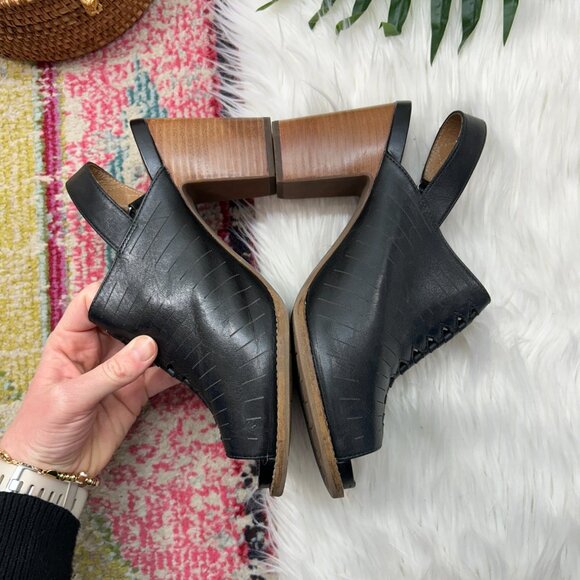 Clarks Artisan Black Leather Briatta Key Slingback Block Heel Sandals 9.5 - Picture 6 of 9